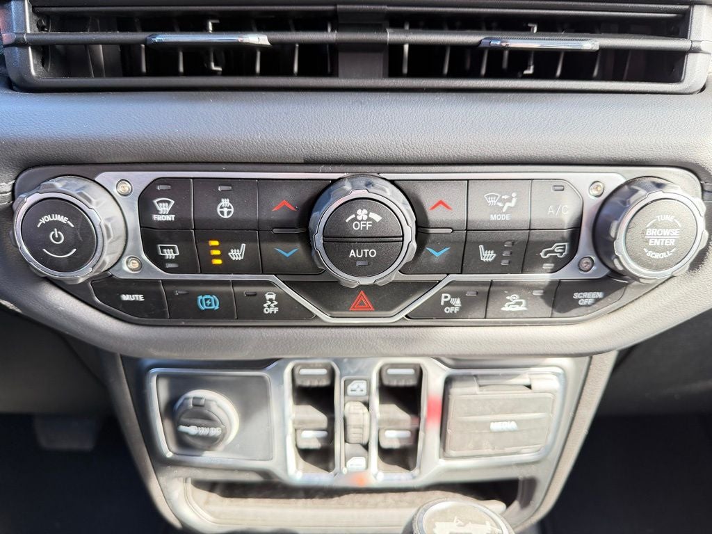 2025 Jeep Wrangler Sahara 4xe