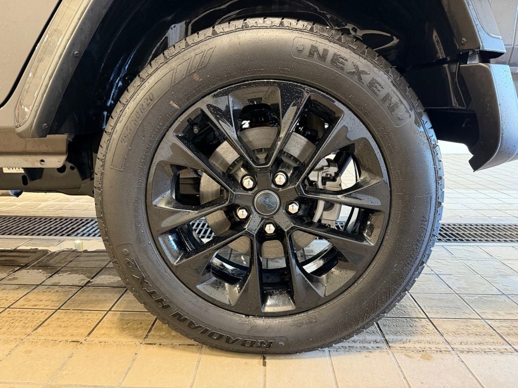 2025 Jeep Wrangler Sahara 4xe