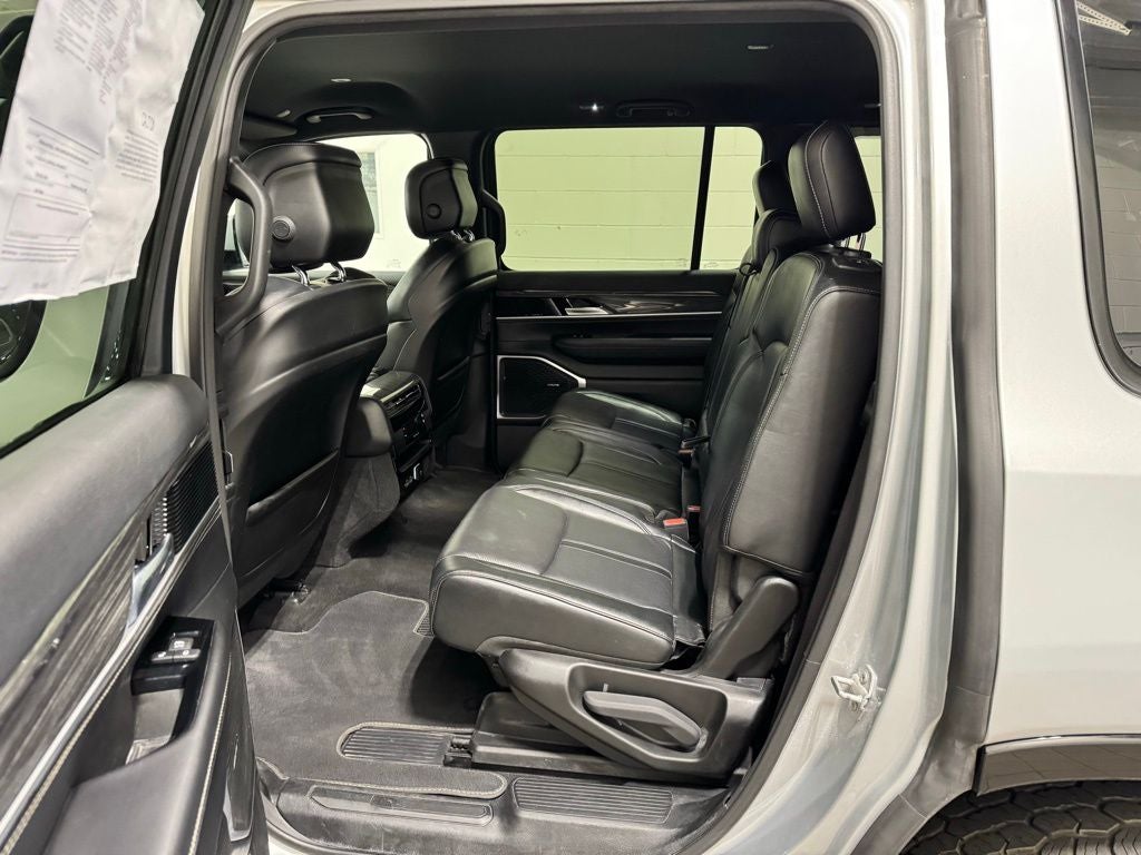 2022 Jeep Wagoneer Series II