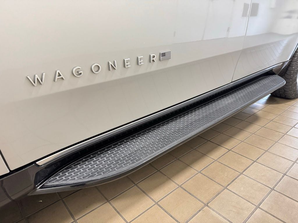 2022 Jeep Wagoneer Series II