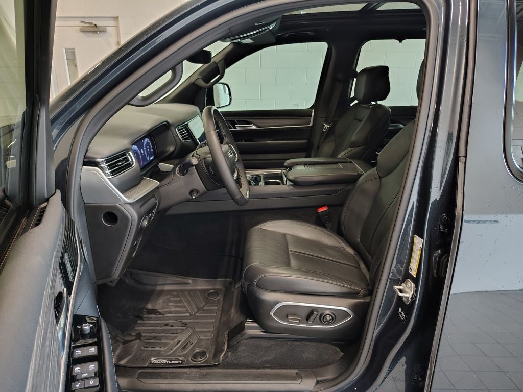 2023 Jeep Wagoneer Series III