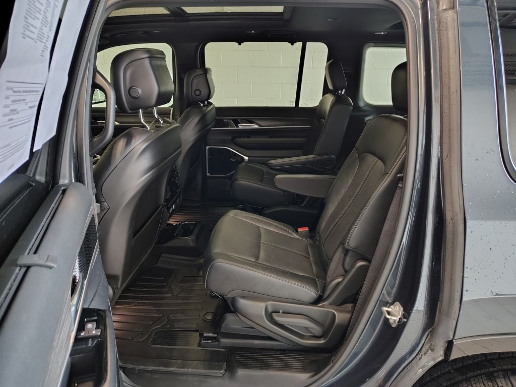 2023 Jeep Wagoneer Series III