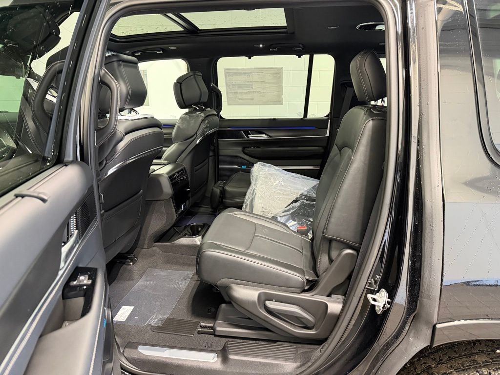 2026 Jeep Grand Wagoneer Summit Obsidian