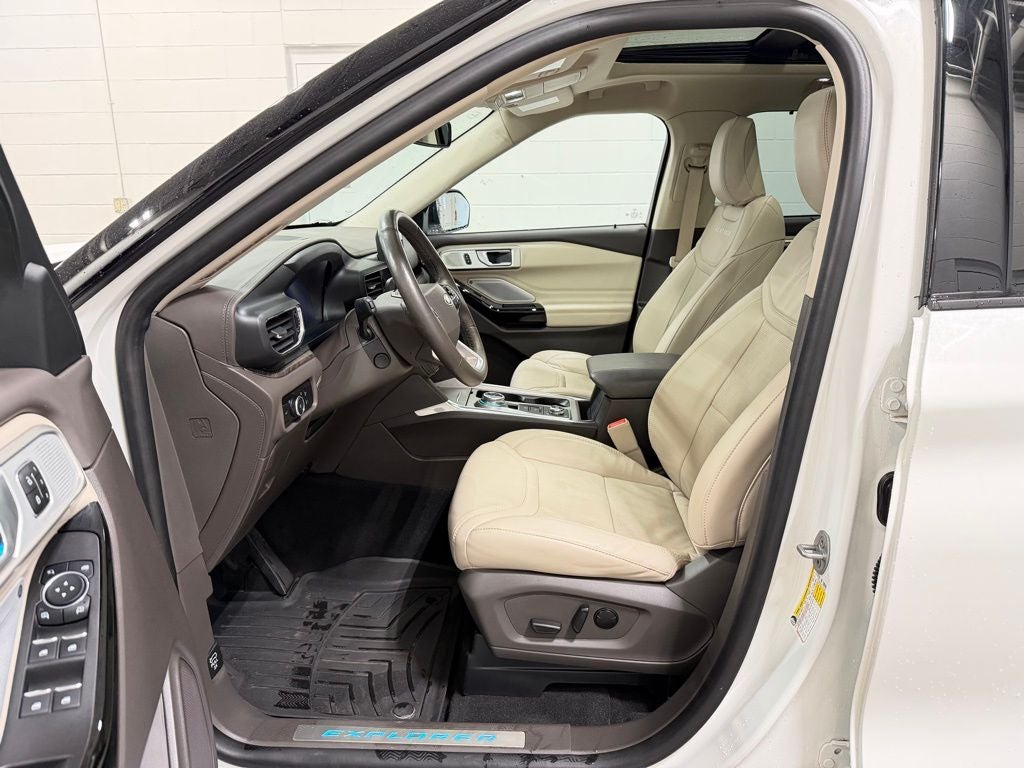 2023 Ford Explorer Platinum