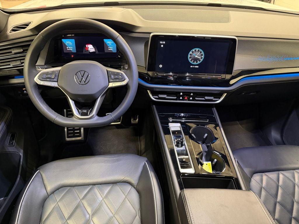 2024 Volkswagen Atlas Cross Sport 2.0T SEL Premium R-Line