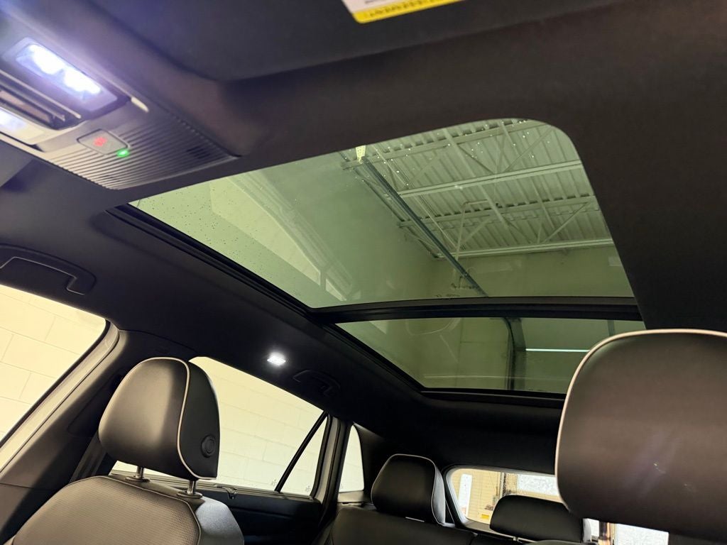 2024 Volkswagen Atlas Cross Sport 2.0T SEL Premium R-Line