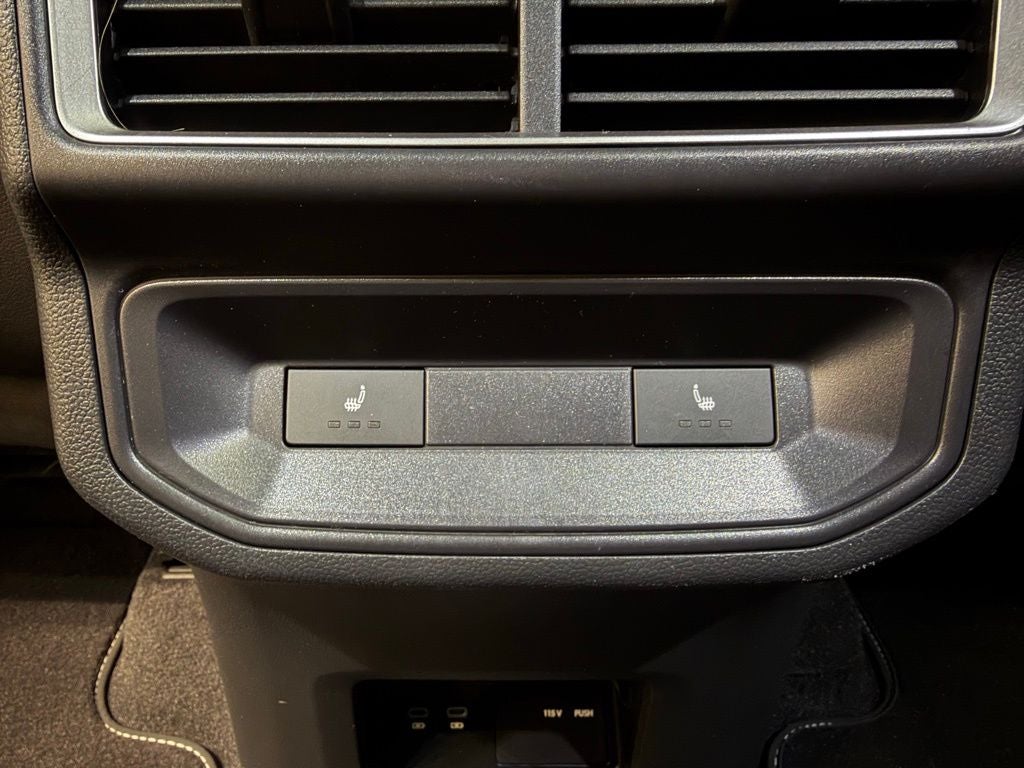 2024 Volkswagen Atlas Cross Sport 2.0T SEL Premium R-Line