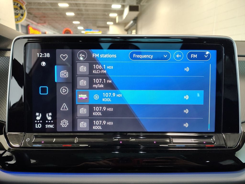 2024 Volkswagen Atlas 2.0T Peak Edition SEL