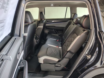 2024 Volkswagen Atlas 2.0T Peak Edition SEL
