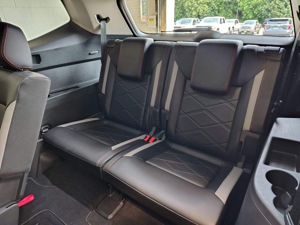 2024 Volkswagen Atlas 2.0T Peak Edition SEL