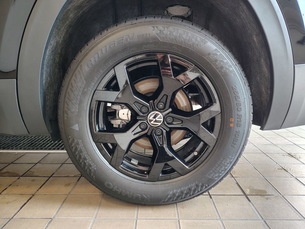 2024 Volkswagen Atlas 2.0T Peak Edition SEL