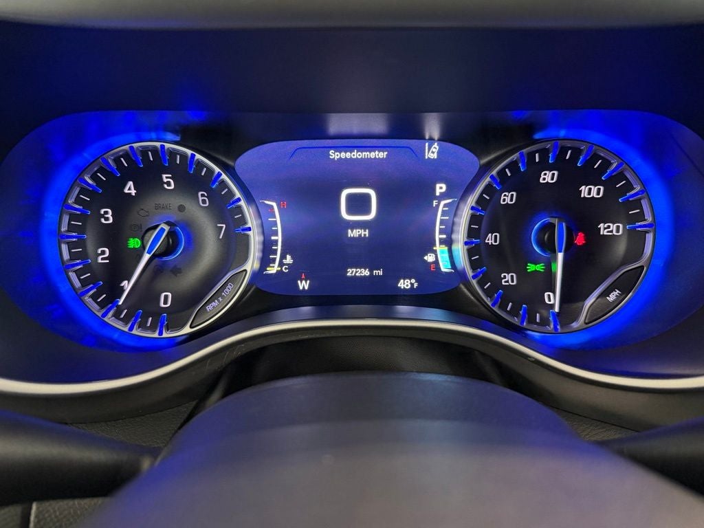 2025 Chrysler Pacifica Select