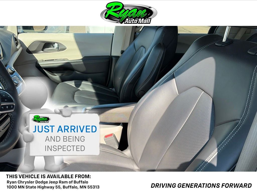 2023 Chrysler Pacifica Touring L