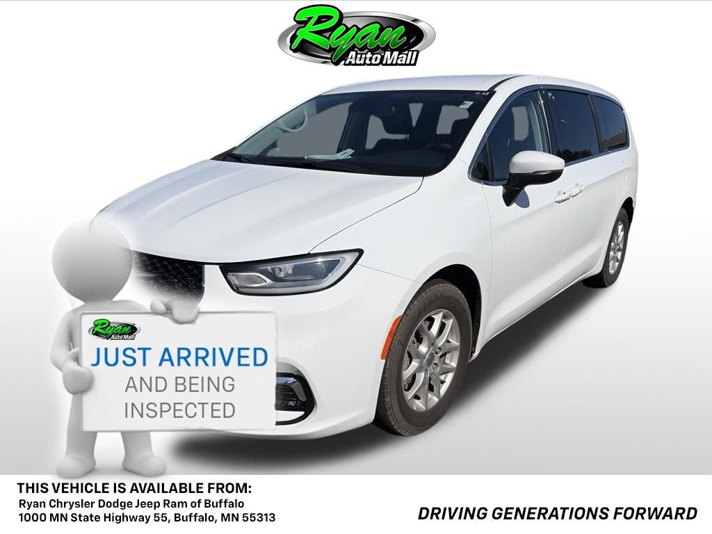 2023 Chrysler Pacifica Touring L