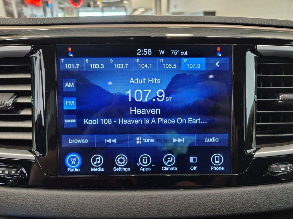 2017 Chrysler Pacifica Touring