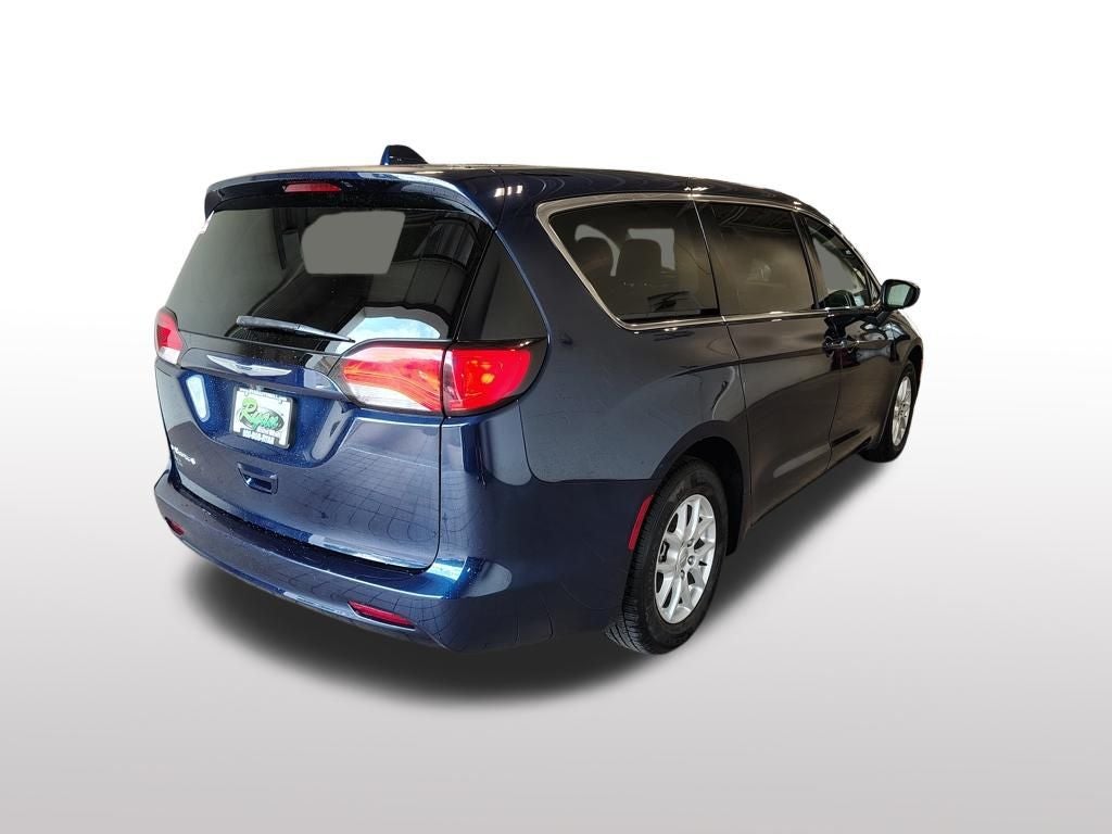 2017 Chrysler Pacifica Touring