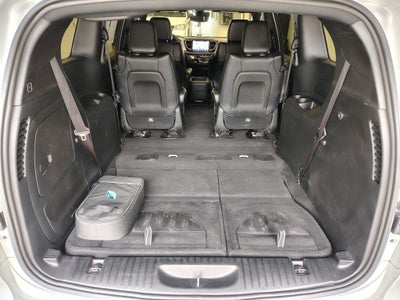 2024 Chrysler Pacifica Hybrid Select