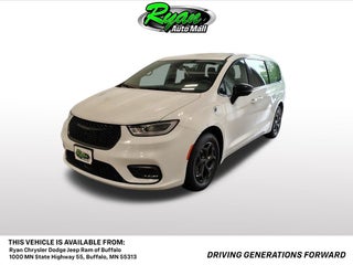 2024 Chrysler Pacifica Hybrid Select