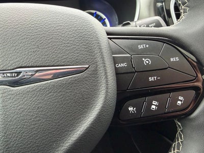 2024 Chrysler Pacifica Hybrid Select