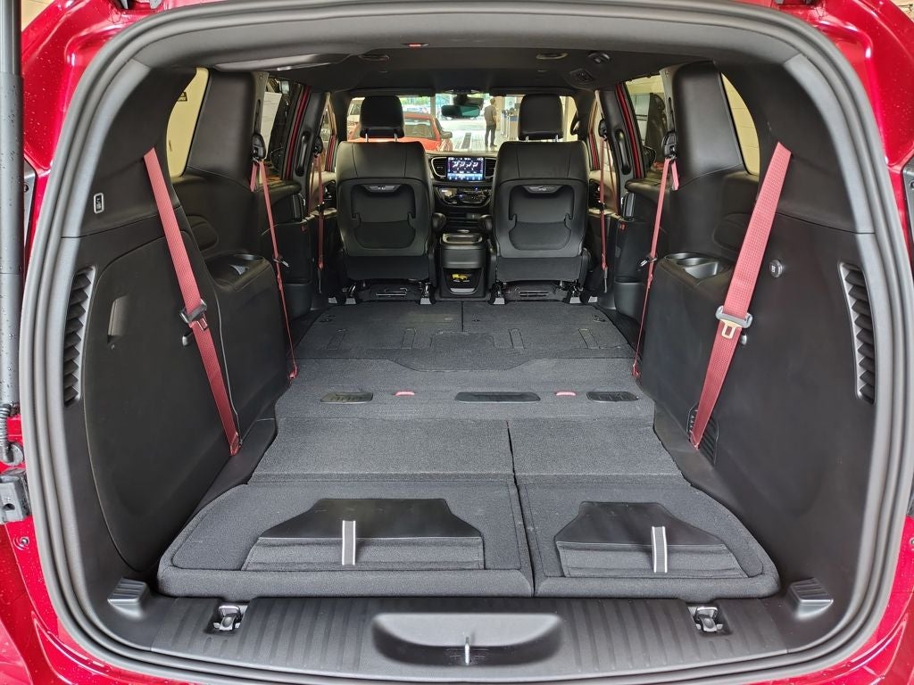 2027 Chrysler Pacifica Select America250 Edition