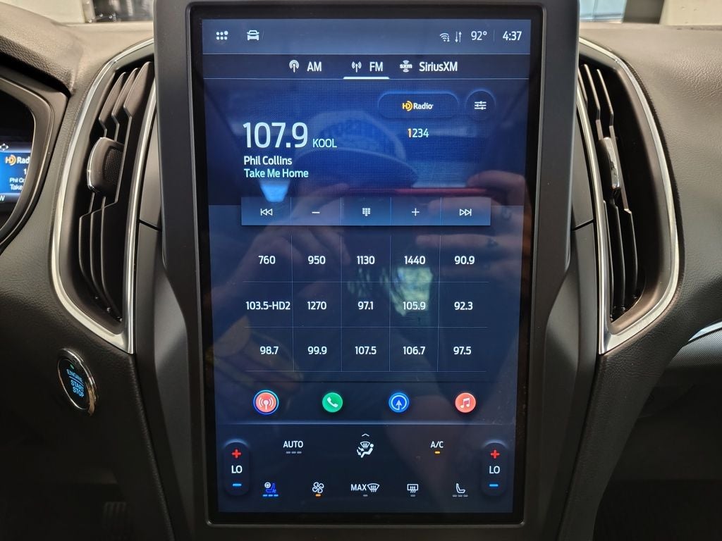 2024 Ford Edge Titanium