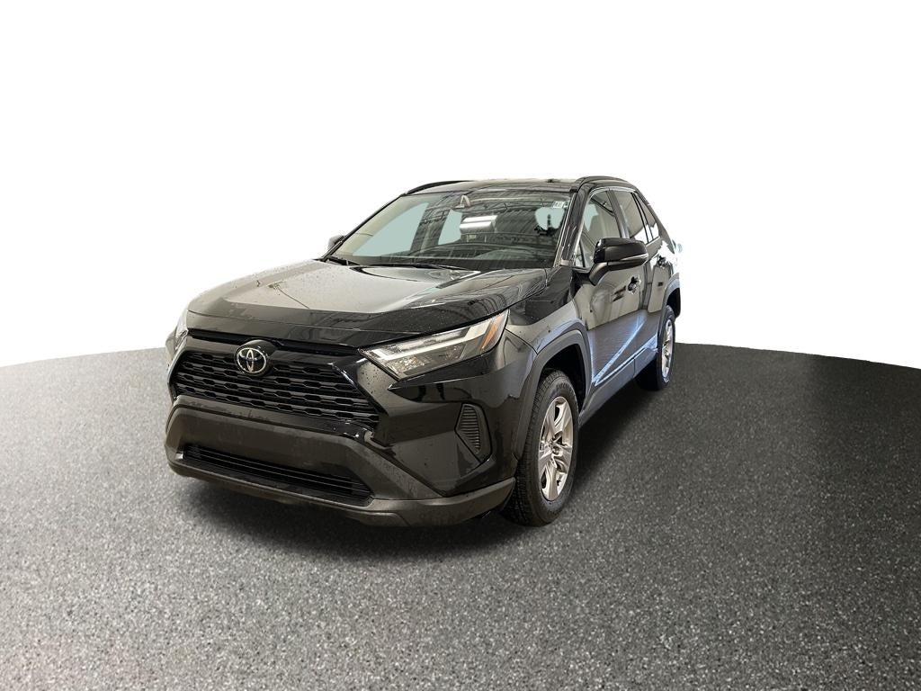 Used 2022 Toyota RAV4 XLE with VIN 2T3P1RFV0NW276667 for sale in Buffalo, Minnesota