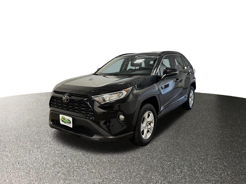Used 2021 Toyota RAV4 XLE with VIN 2T3P1RFVXMC180173 for sale in Buffalo, Minnesota