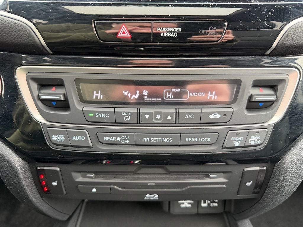 2022 Honda Pilot Touring 7 Passenger