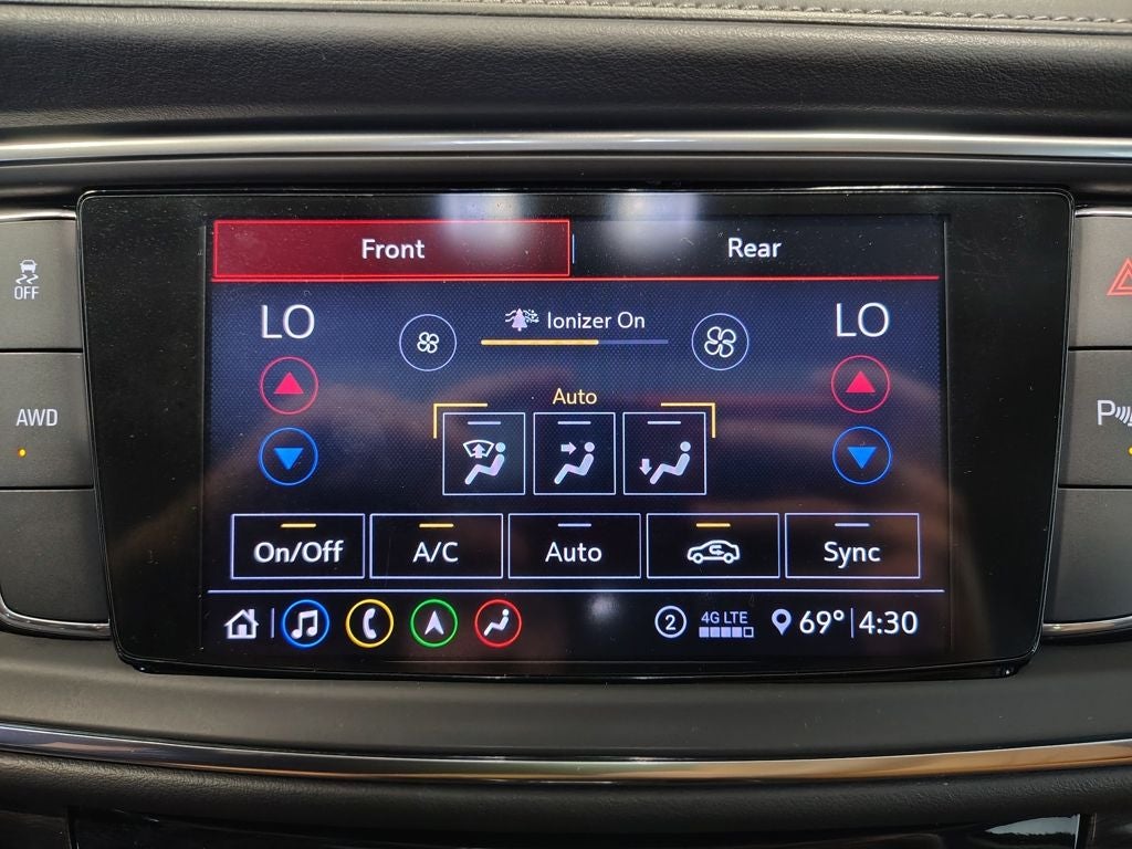 2020 Buick Enclave Essence