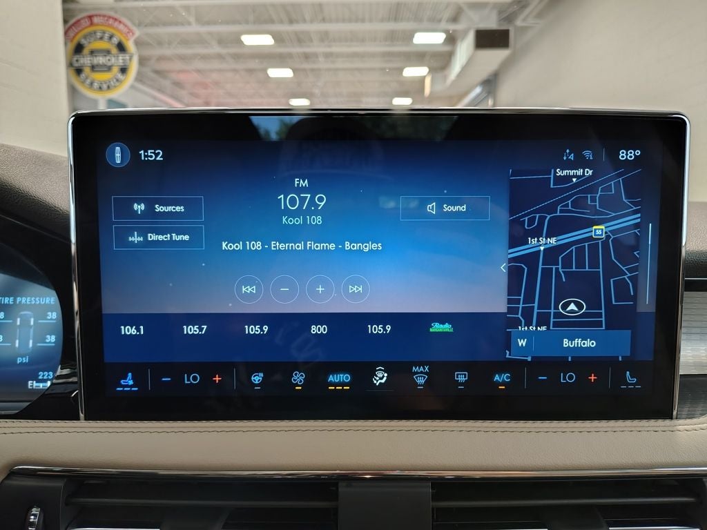 2023 Lincoln Corsair Standard