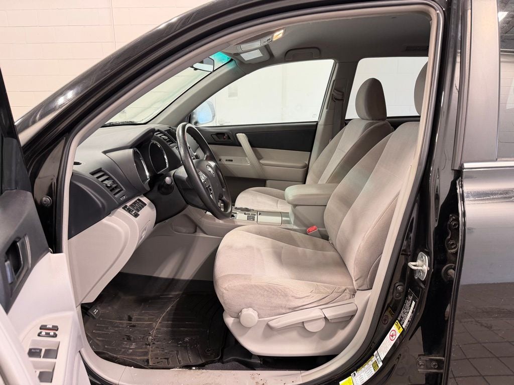 2013 Toyota Highlander Base Plus V6