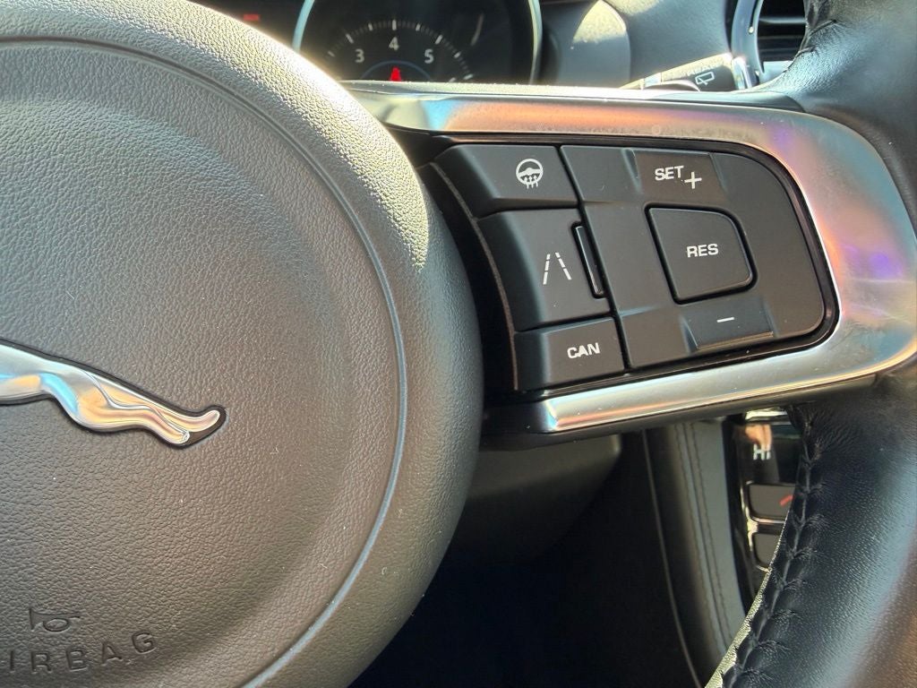 2019 Jaguar F-PACE 30t Prestige