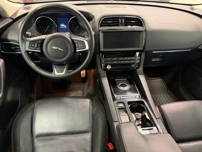 2019 Jaguar F-PACE 30t Prestige