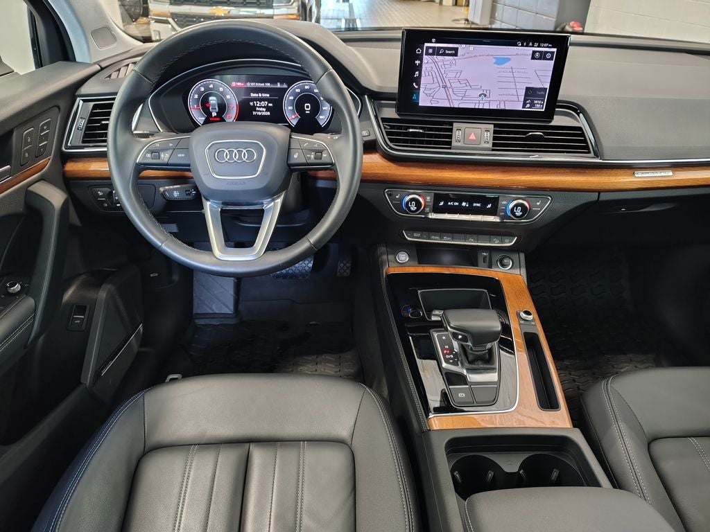 2023 Audi Q5 45 S line Premium quattro