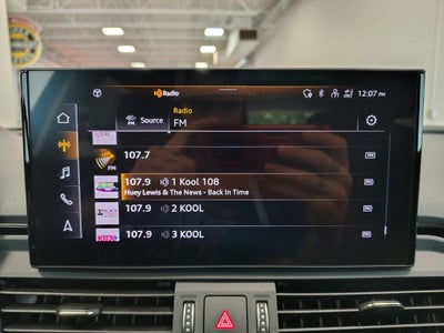 2023 Audi Q5 45 S line Premium quattro