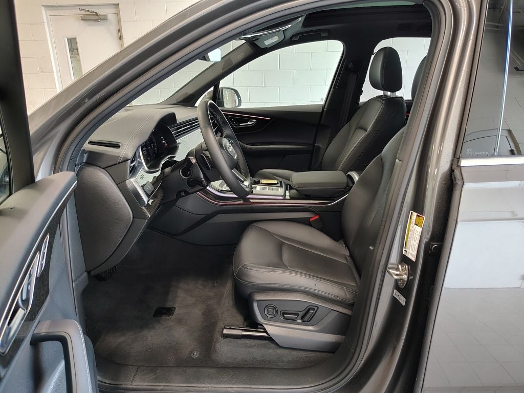 2025 Audi Q7 45 Premium Plus quattro