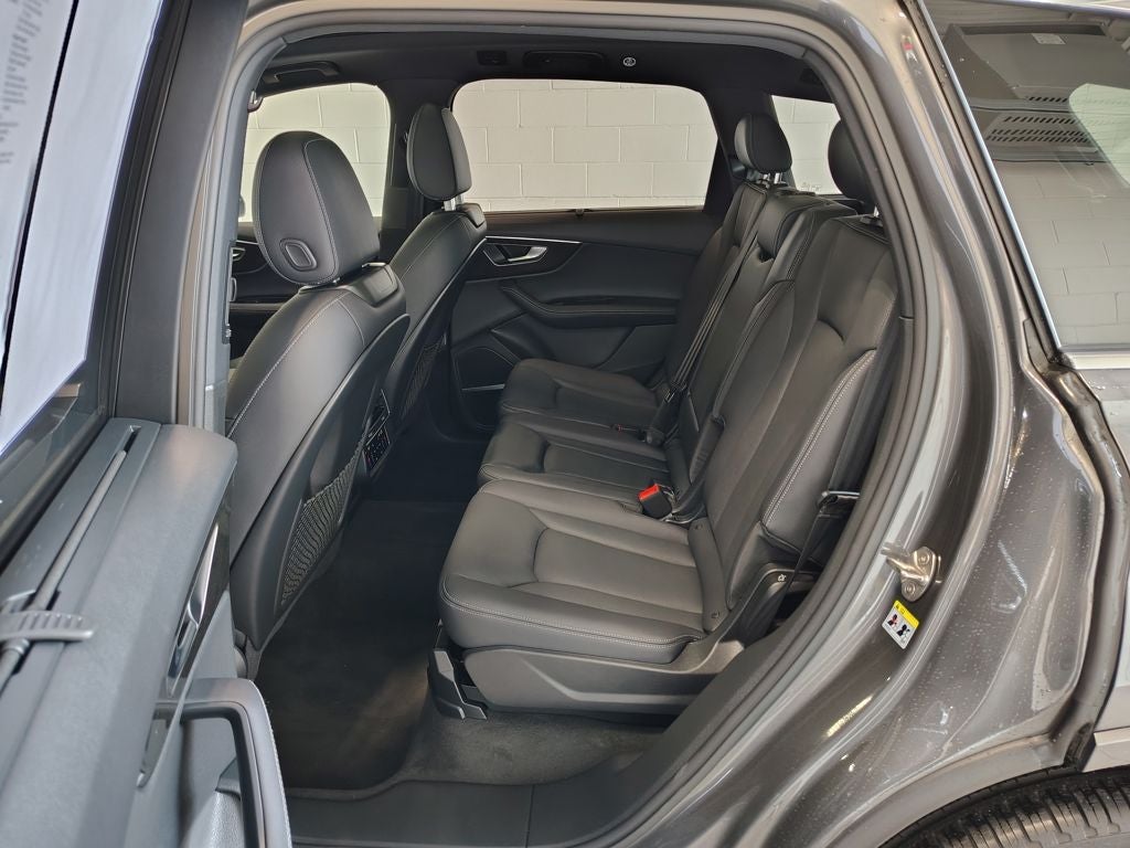 2025 Audi Q7 45 Premium Plus quattro